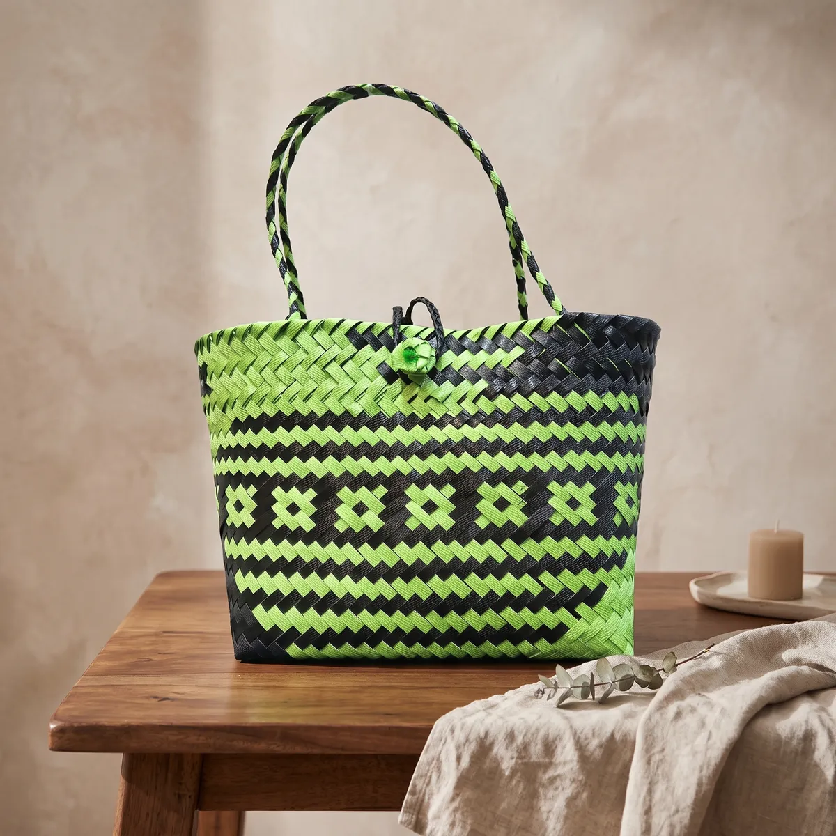 Green & Black Woven Bag, Size S